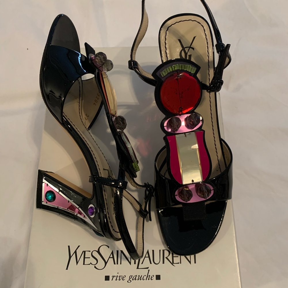 Yves Saint Laurent Patent UNIQUE Sandals - Sz 37